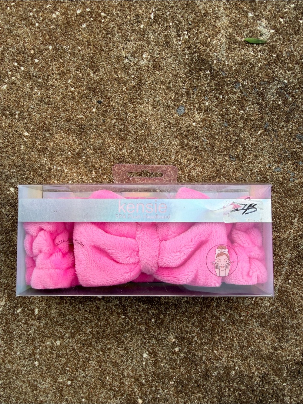 Kensie Bright Pink Plush Bow Spa Headband. NEW